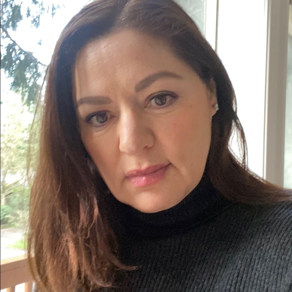 Meet your Posher, Isabel